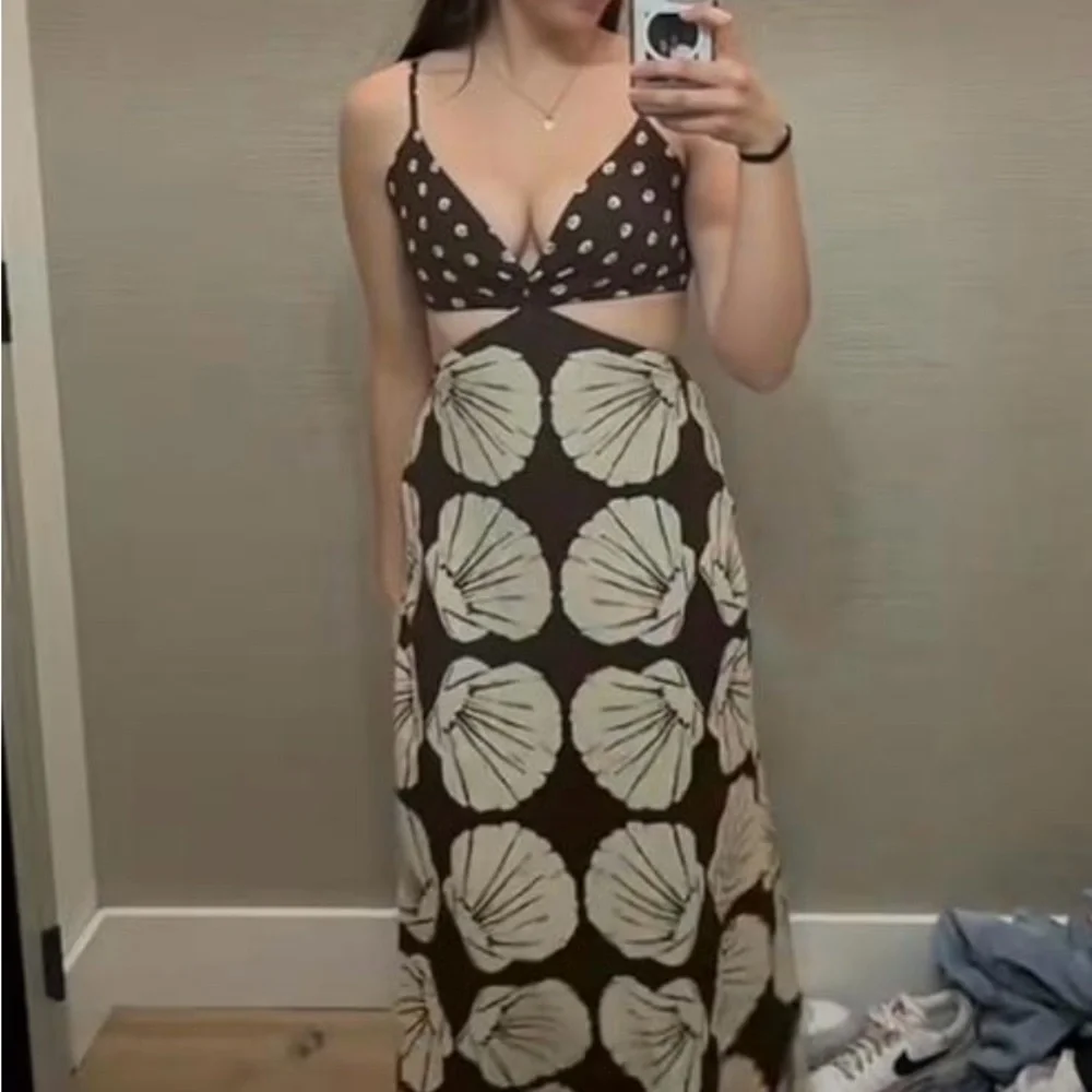 Abercrombie & Fitch Julia Slip Cutout Maxi Dress - Picture 2 of 4